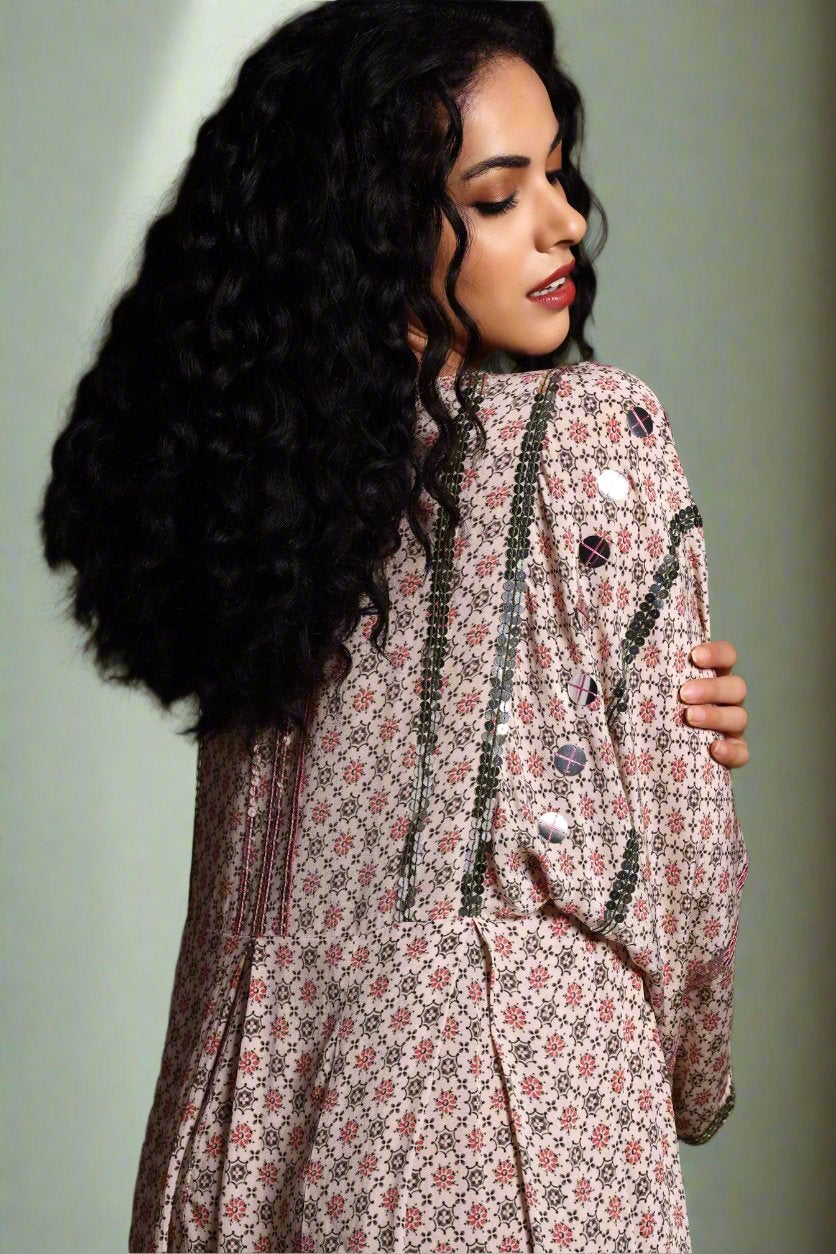 The Nori Short Dress Beige