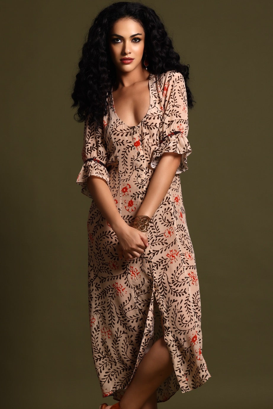 The Tara Midi Dress Beige