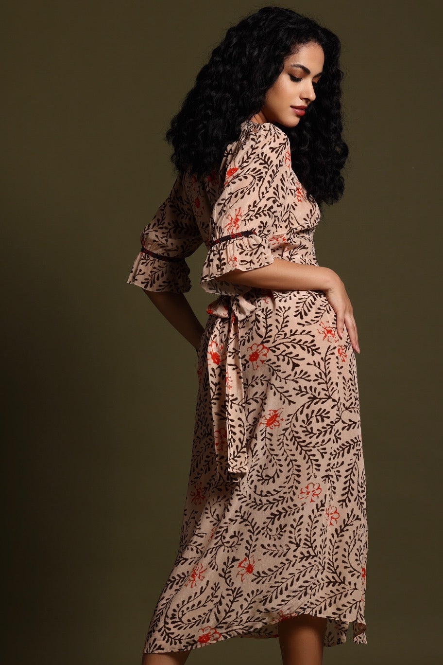 The Tara Midi Dress Beige