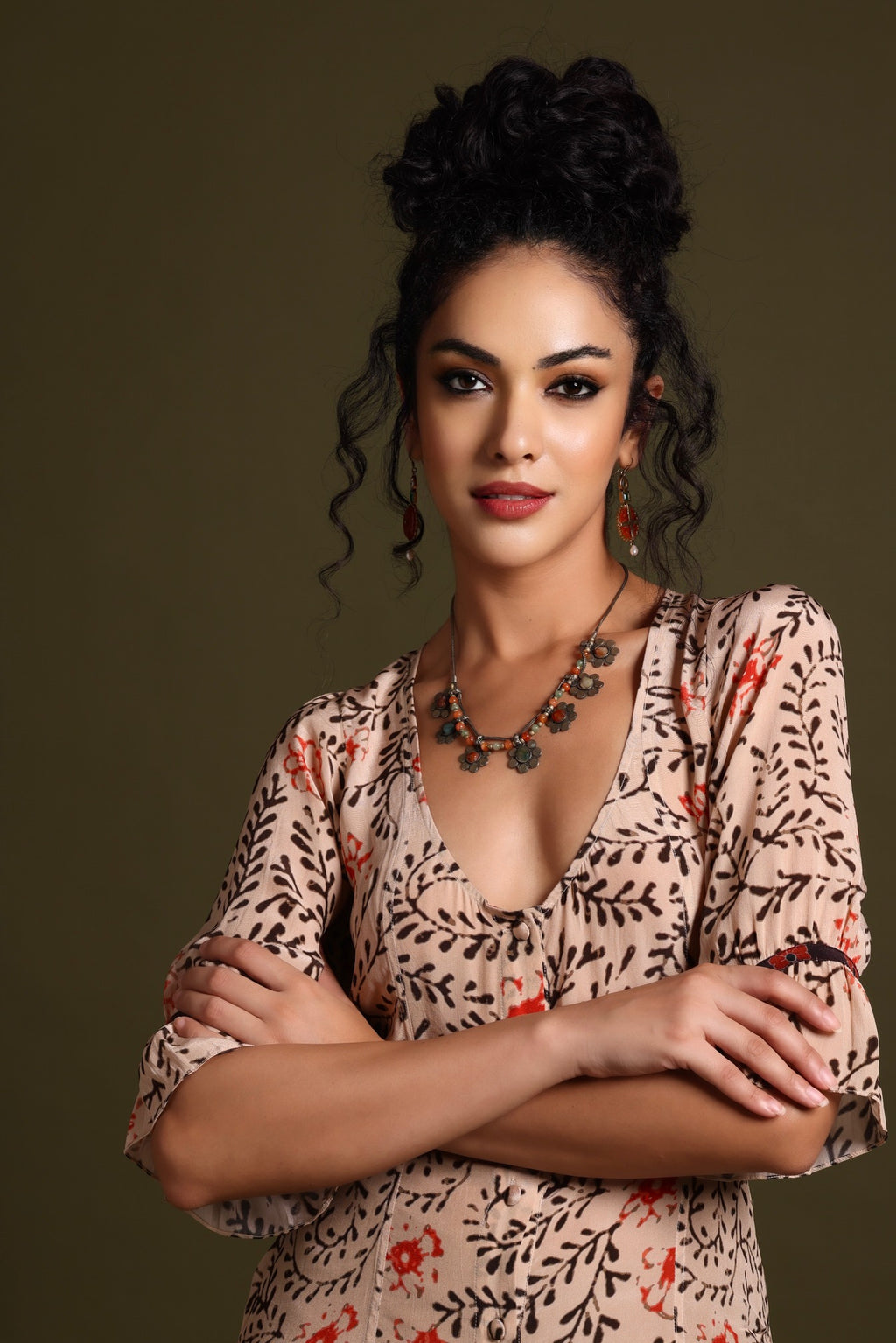 The Tara Midi Dress Beige