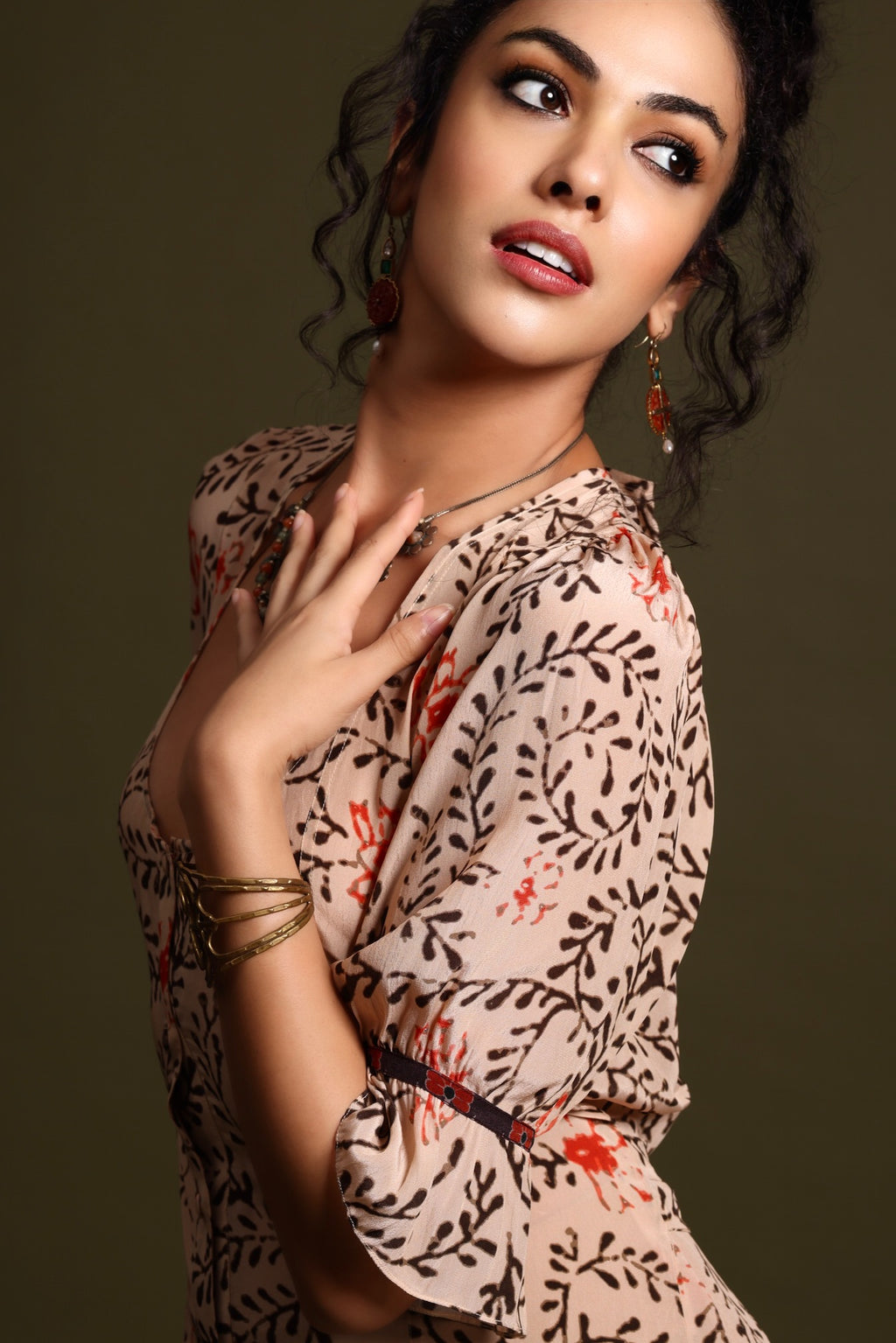 The Tara Midi Dress Beige