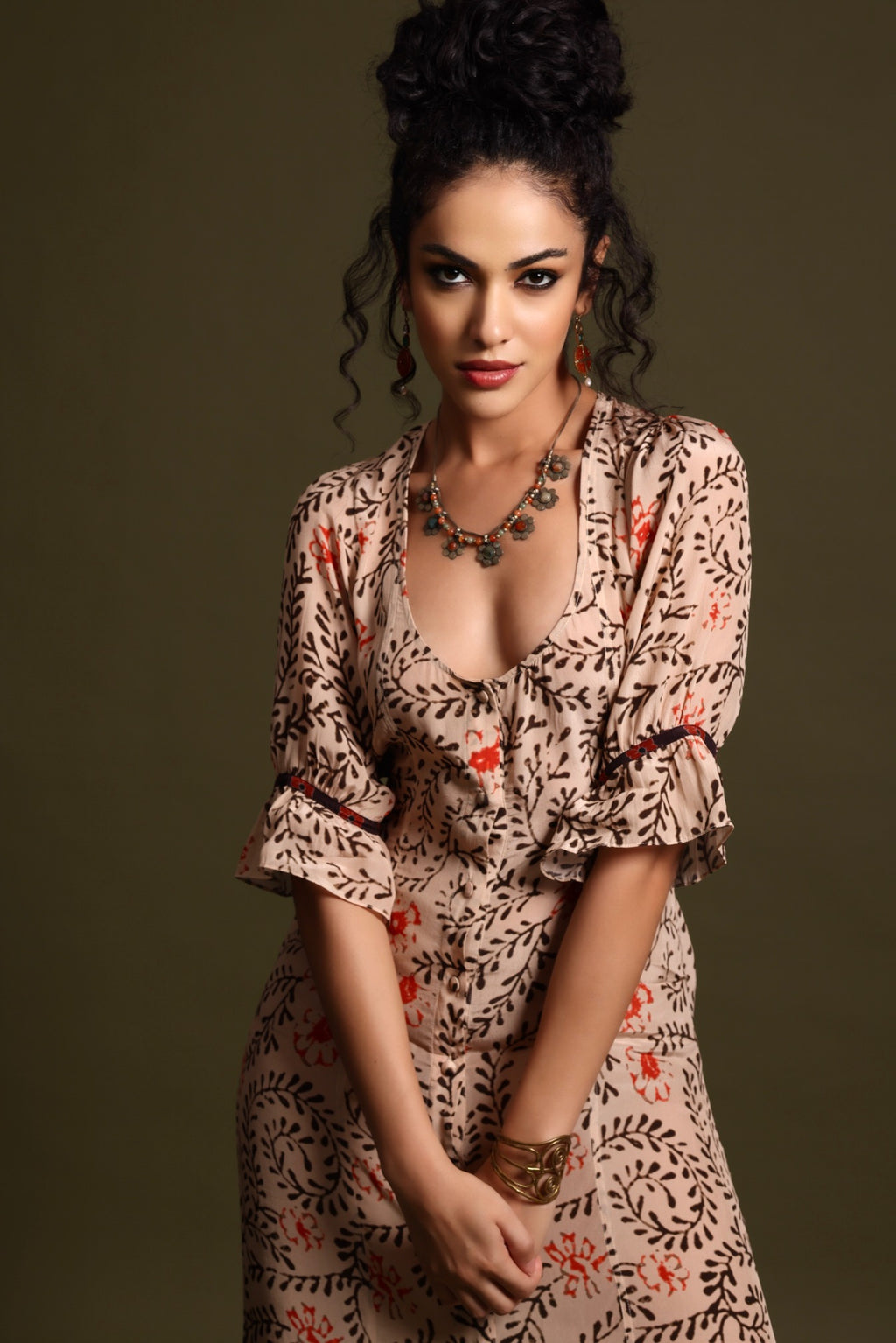 The Tara Midi Dress Beige