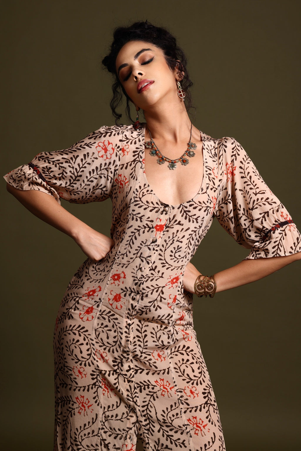 The Tara Midi Dress Beige