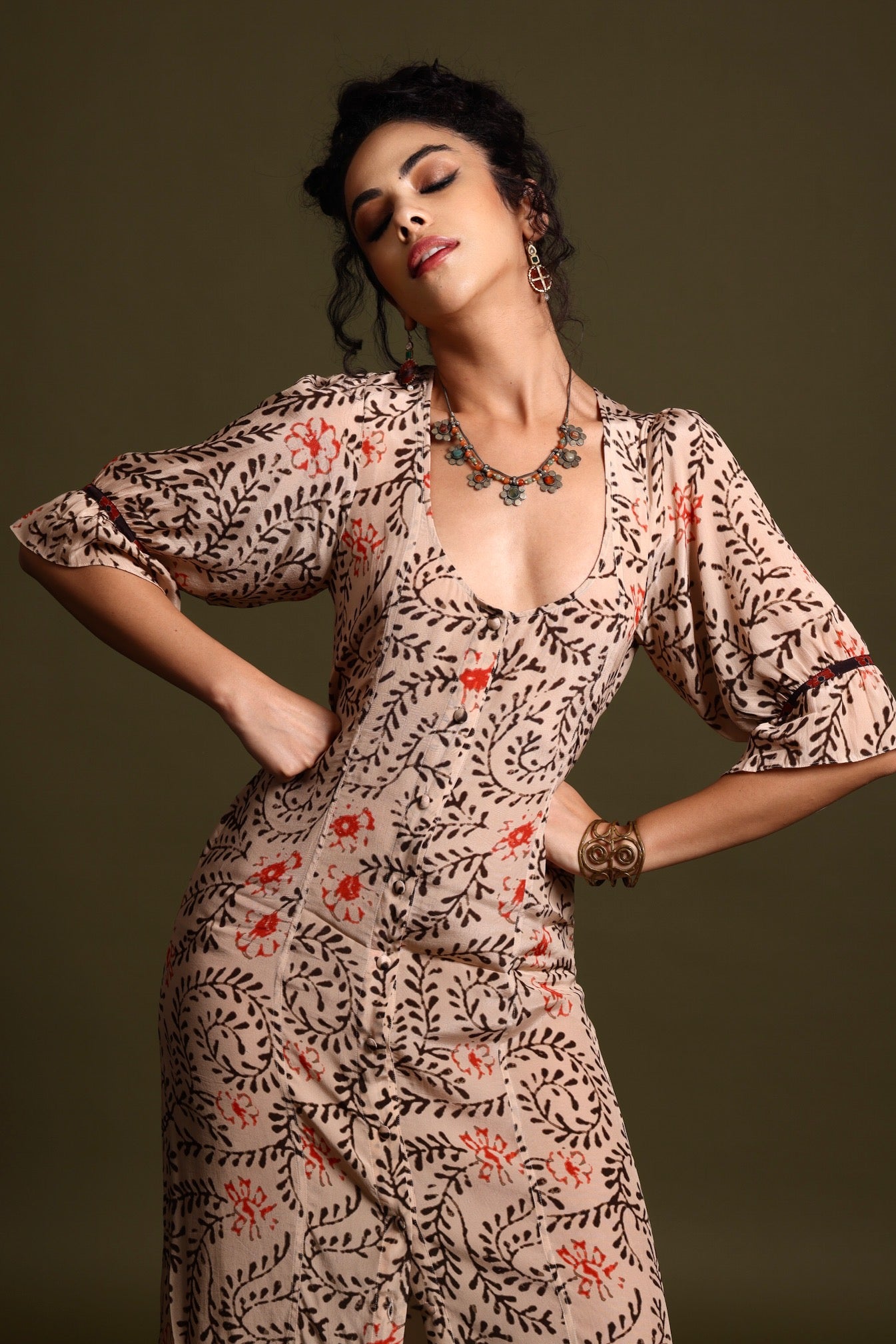 The Tara Midi Dress Beige