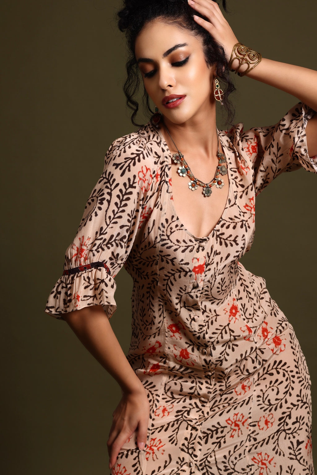 The Tara Midi Dress Beige