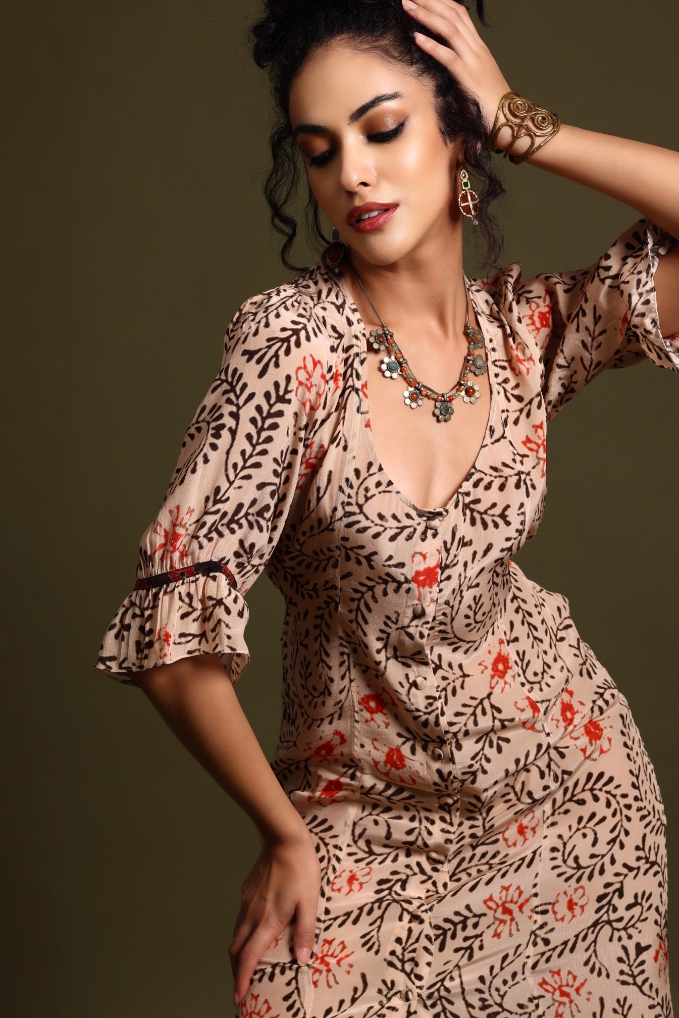 The Tara Midi Dress Beige