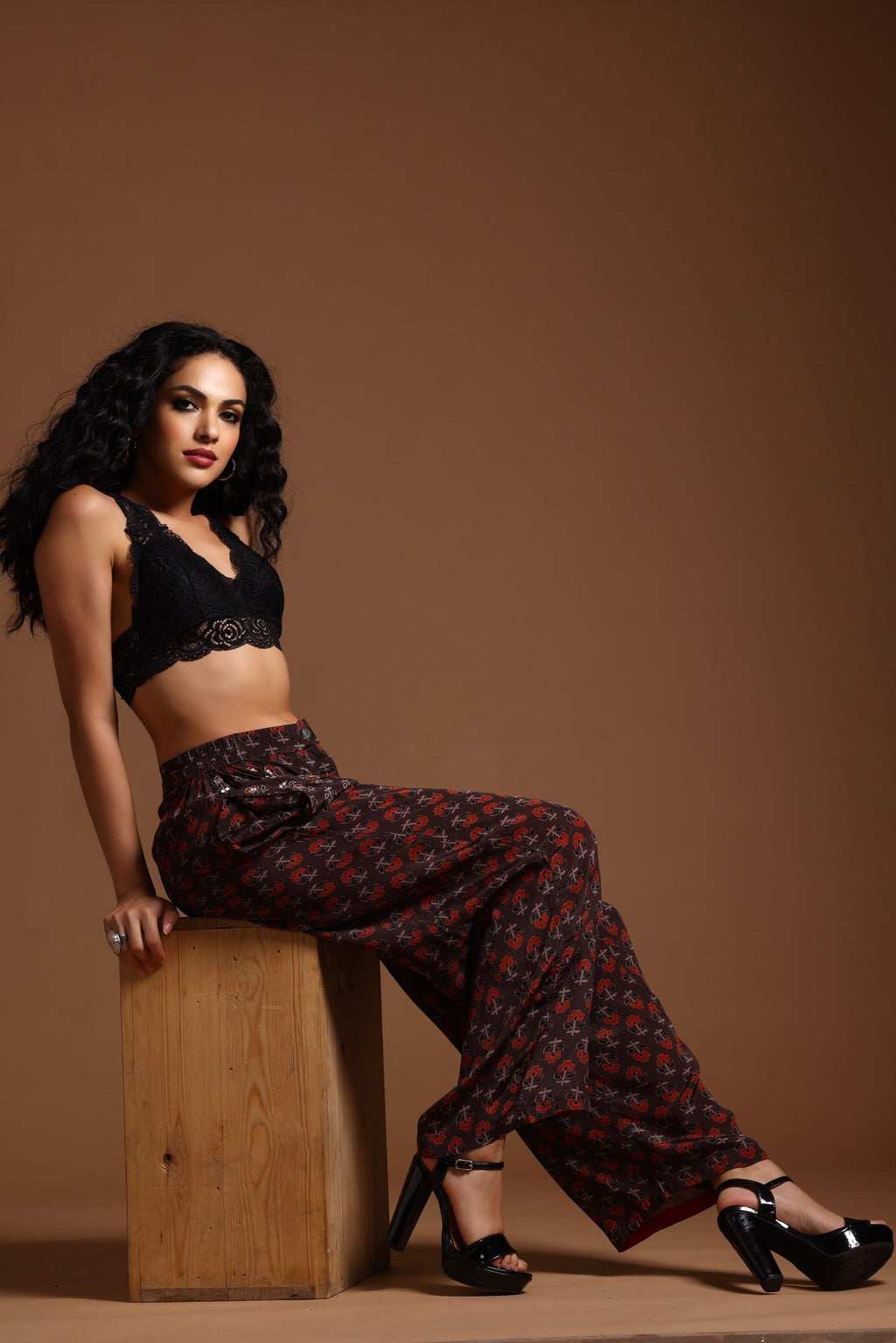 The Ira Barrel Leg Pants Brown