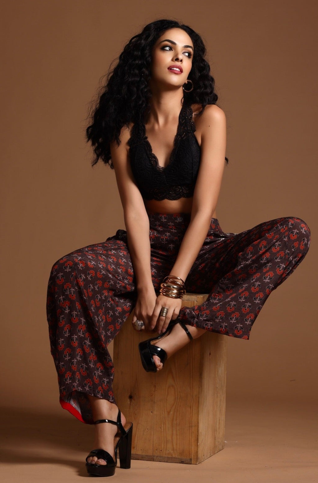 The Ira Barrel Leg Pants Brown