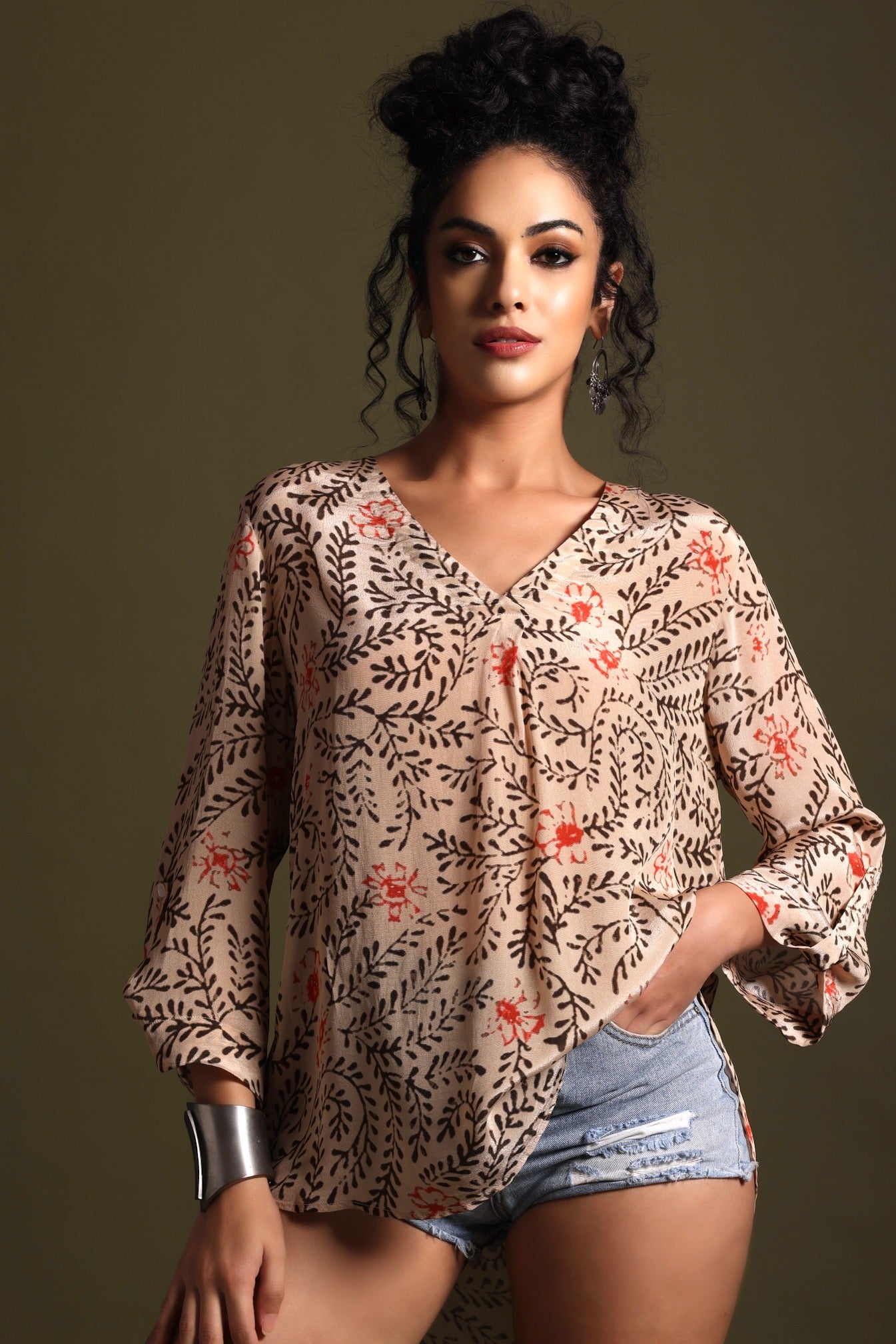 The Hailey Long Sleeve Blouse Floral Print